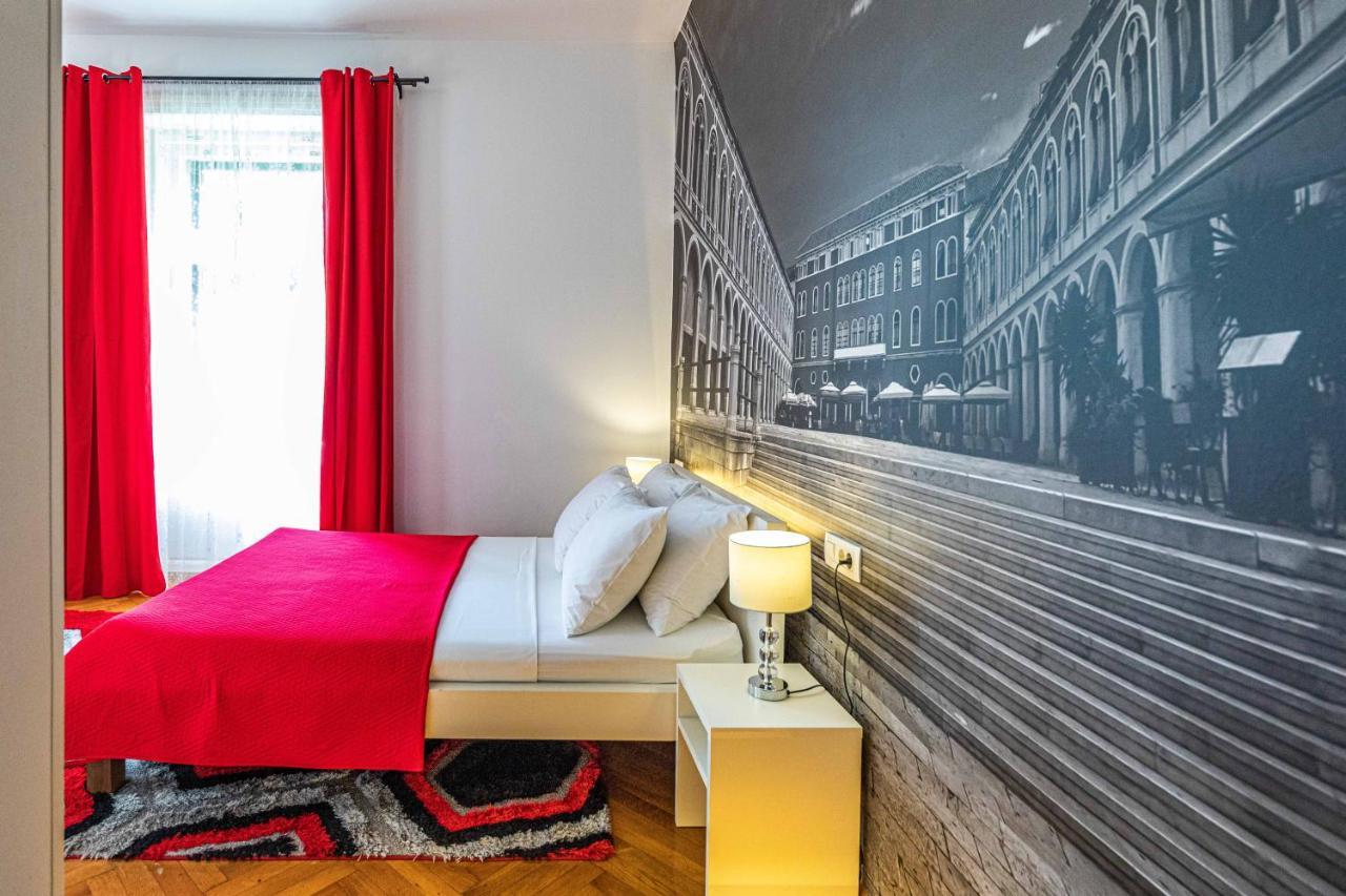Cankareva City Rooms Split Extérieur photo